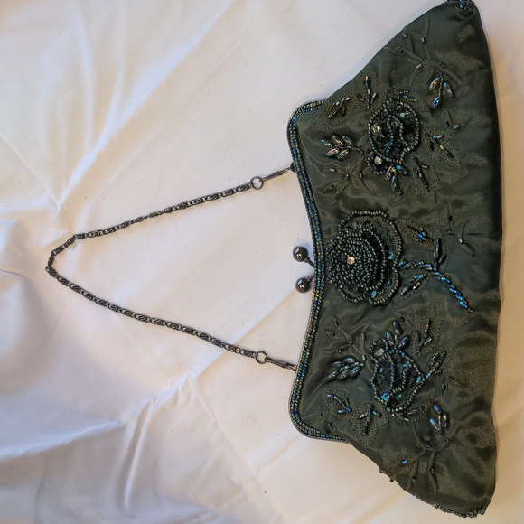 Green Dress Clutch with 2 strap lengths - Picture 5 of 6